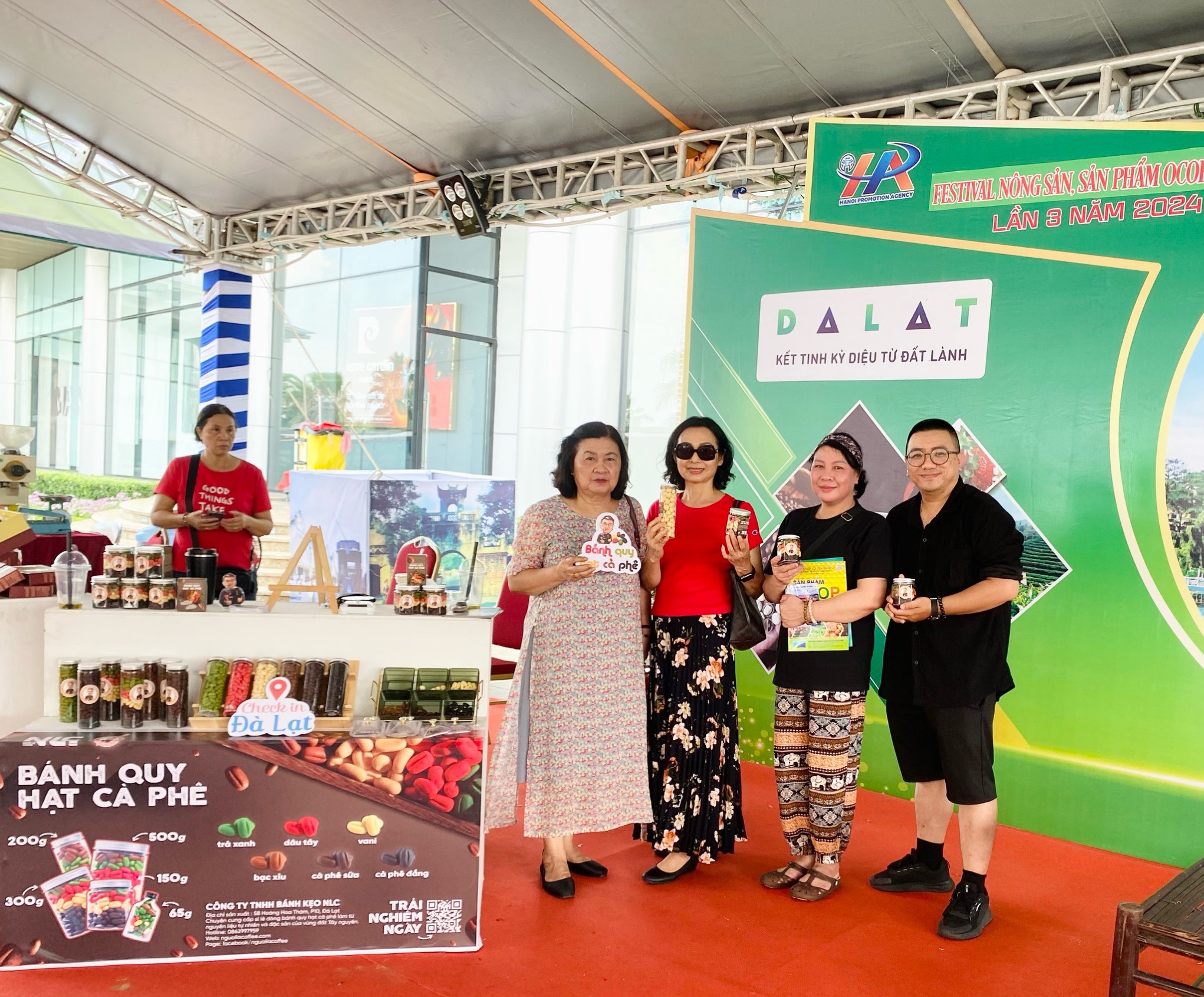 NLC - Trưng bày giới thiệu sản phẩm tại Trung tâm thương mại Vincom Mega Mall Ocean Park